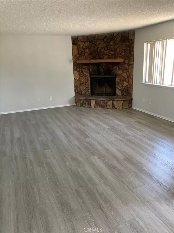 Hesperia, CA 92345,10983 Maple Avenue