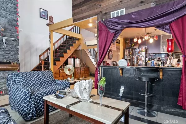 Long Beach, CA 90802,730 W 4th Street #418