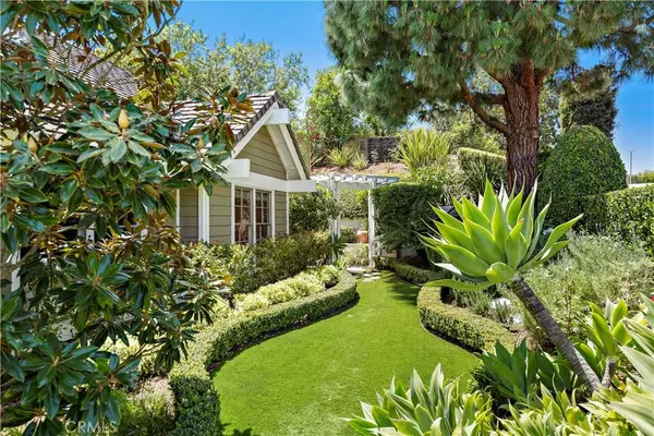 Laguna Niguel, CA 92677,23952 Flores Avenue