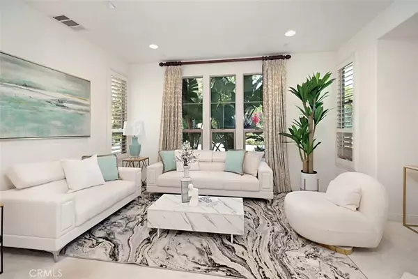 Irvine, CA 92620,74 Great Lawn