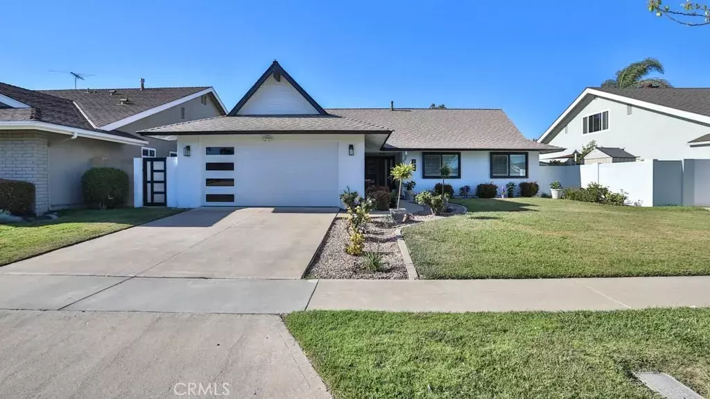 7081 Stonewood Drive, Huntington Beach, CA 92647