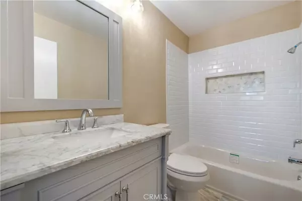 Laguna Hills, CA 92653,24423 Kingston Ct #122
