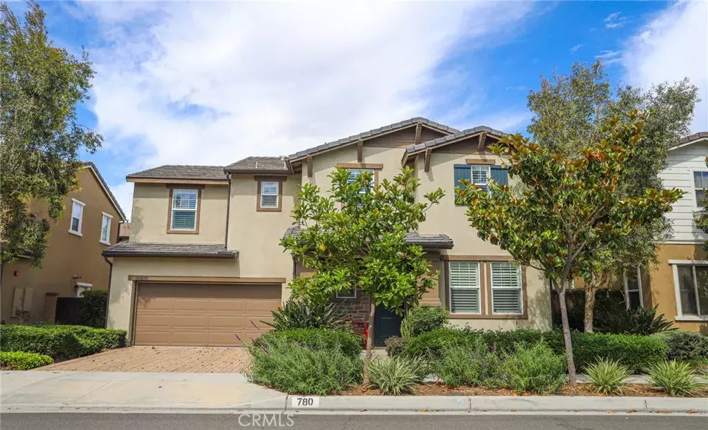 Fullerton, CA 92832,780 W Rosslynn Avenue