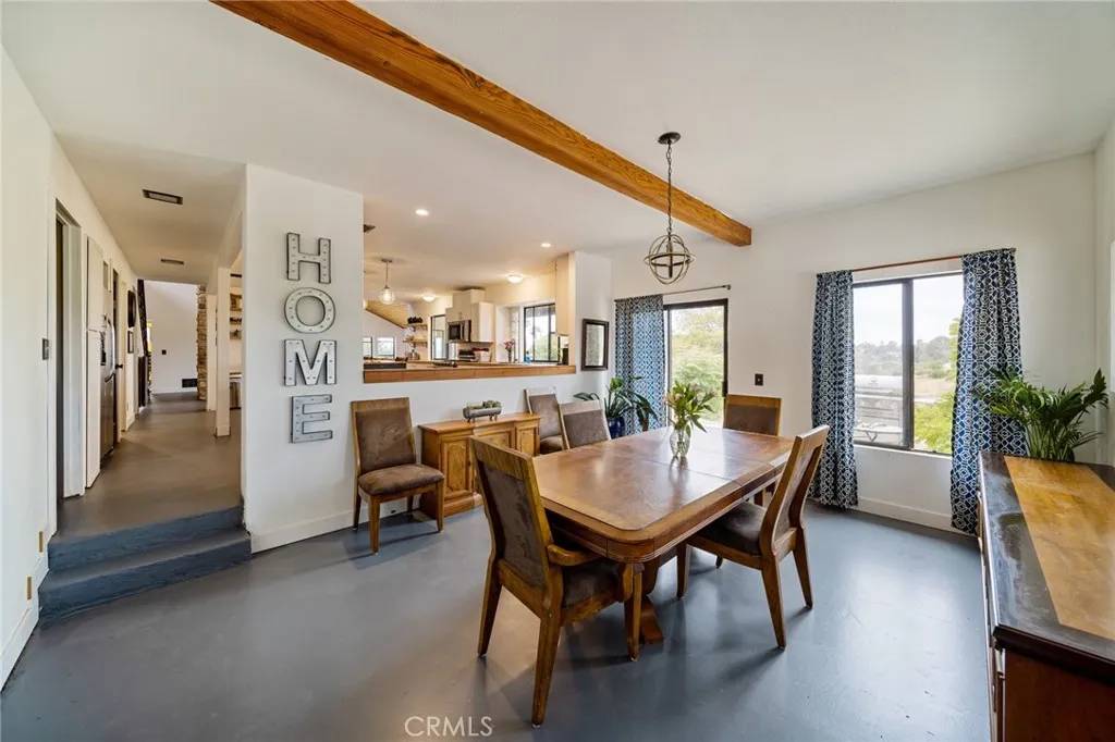 Fallbrook, CA 92028,2497 Via Rancheros