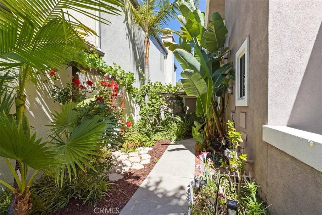 Aliso Viejo, CA 92656,22 Barbados Drive