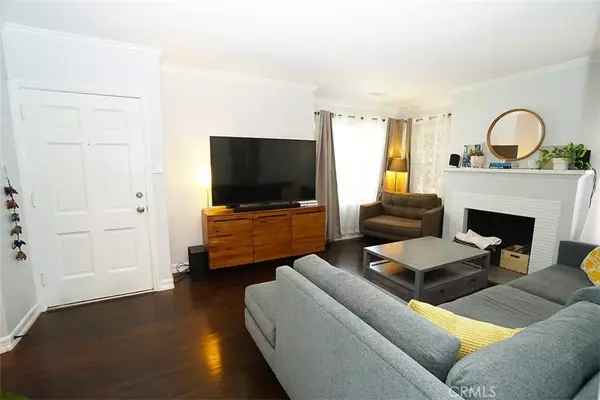 Santa Ana, CA 92706,604 E 20th Street