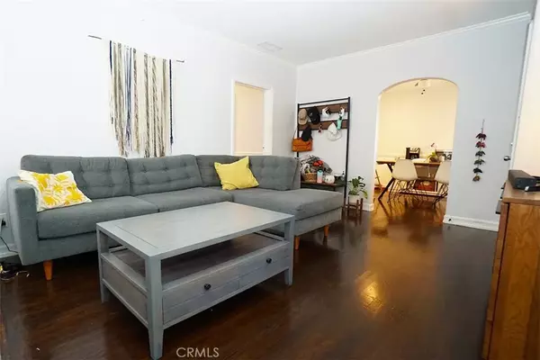 Santa Ana, CA 92706,604 E 20th Street