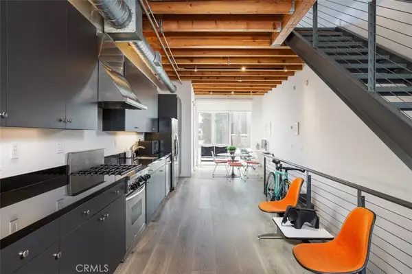 Santa Ana, CA 92705,197 E City Place Drive