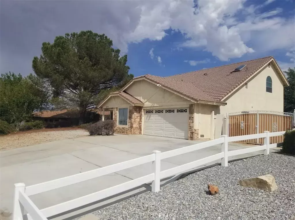Victorville, CA 92395,14173 Apple Creek Drive