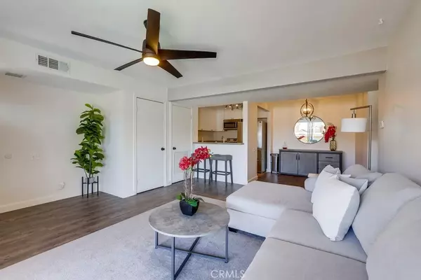 Lake Forest, CA 92630,25671 Le Parc #93