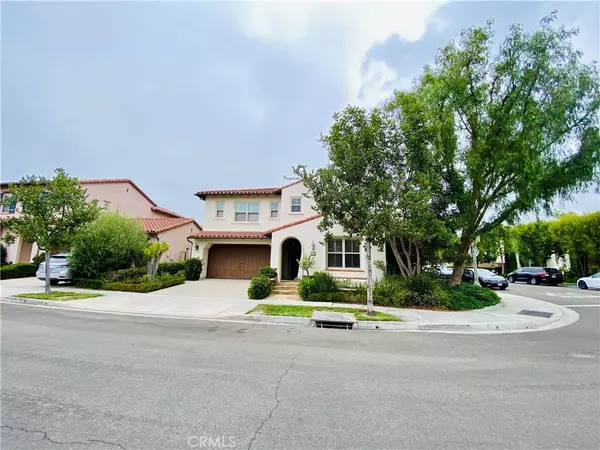 Irvine, CA 92620,35 Great Lawn