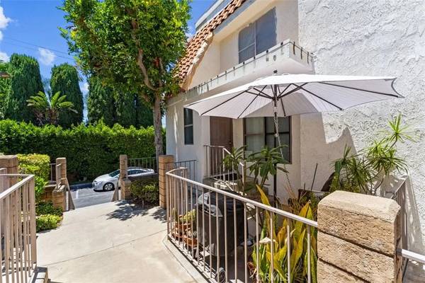 2206 N Broadway #G,  Santa Ana,  CA 92706