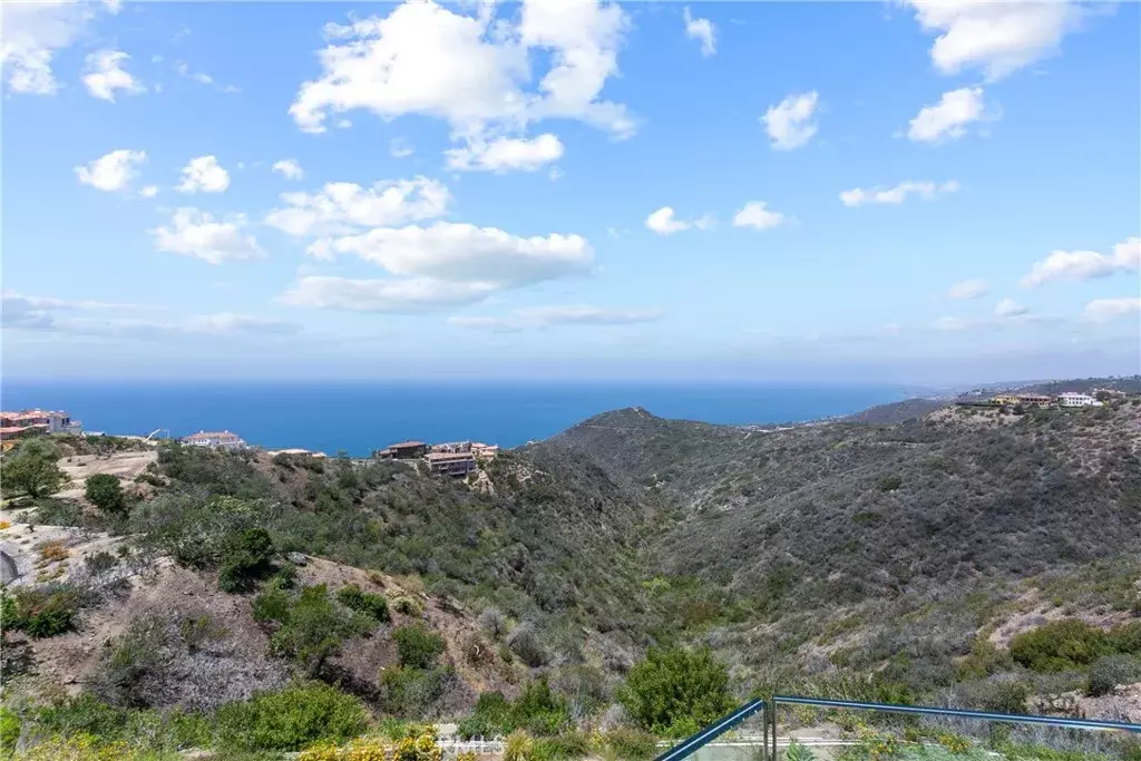 Laguna Niguel, CA 92677,25 Saint Maxime #17