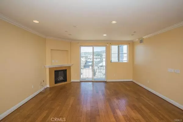 San Pedro, CA 90731,815 S Grand Avenue #8