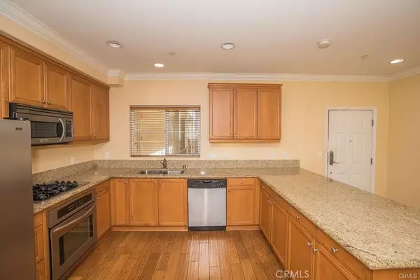 San Pedro, CA 90731,815 S Grand Avenue #8