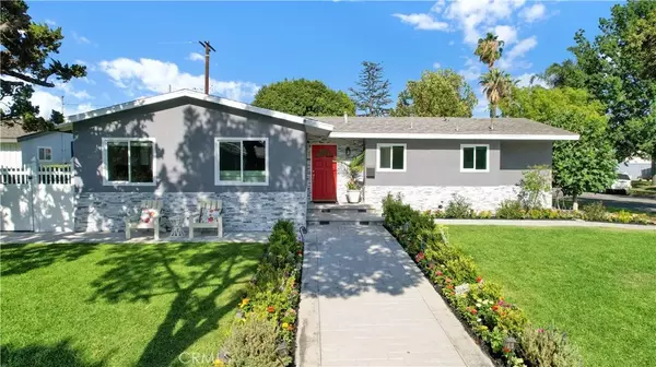 300 Russell Avenue, Fullerton, CA 92833