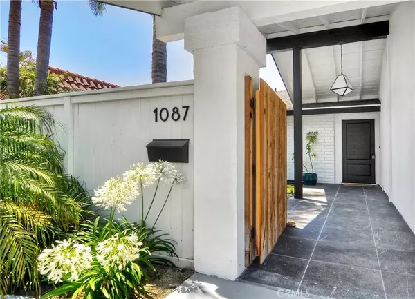 Costa Mesa, CA 92626,1087 Salinas Avenue