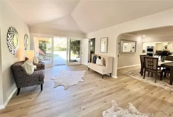 2111 Redberry Road, Santa Ana, CA 92705