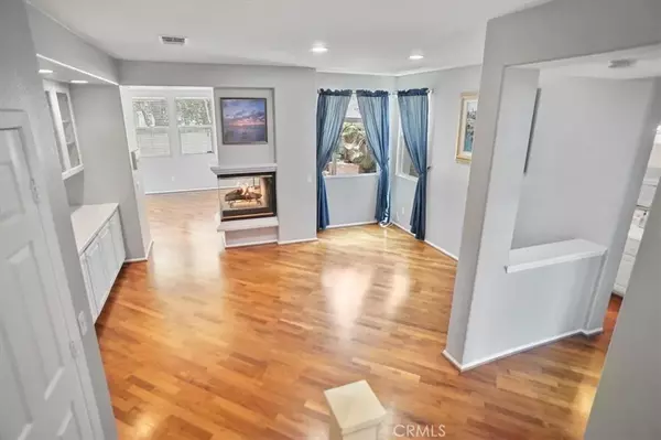 Valencia, CA 91355,26990 Colonial Lane