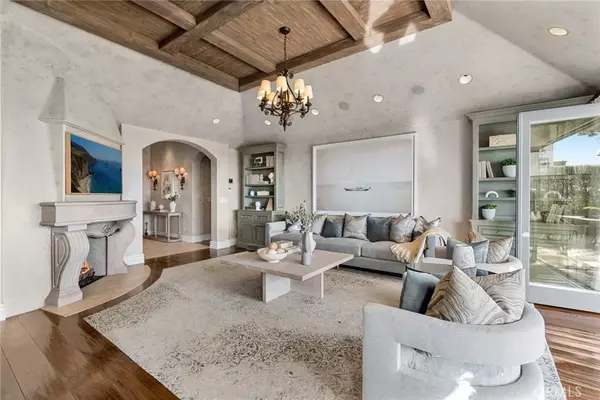 Corona Del Mar, CA 92625,888 Sandcastle Drive