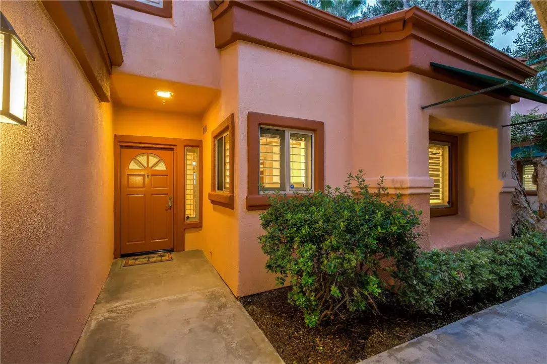 Newport Beach, CA 92660,104 Villa Point Drive