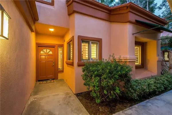 104 Villa Point Drive, Newport Beach, CA 92660