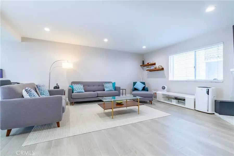 1421 12th Street #2, Manhattan Beach, CA 90266