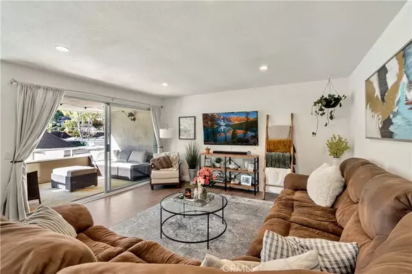 Laguna Hills, CA 92653,22116 Caminito Amor