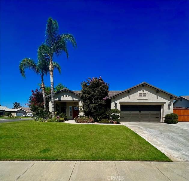6204 Lakewood Shores Drive, Bakersfield, CA 93312