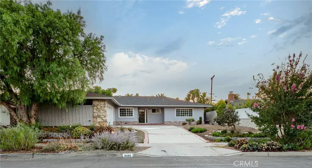 3089 Madeira Avenue, Costa Mesa, CA 92626