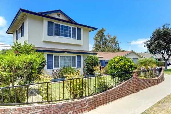 Santa Ana, CA 92704,408 S Arapaho Drive