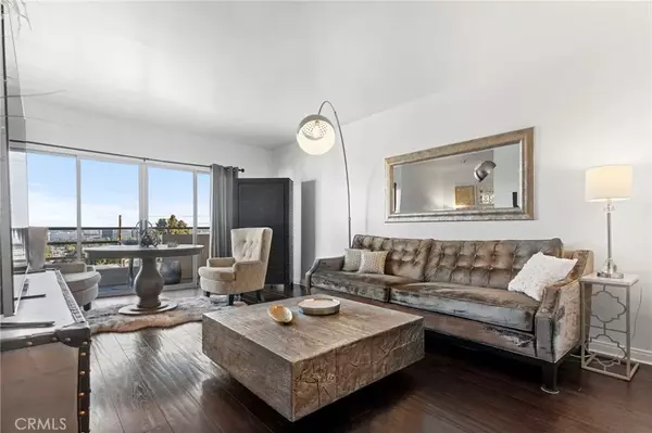 West Hollywood, CA 90069,1131 Alta Loma Road #305