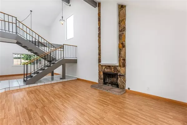 Fountain Valley, CA 92708,10485 La Sombra Avenue
