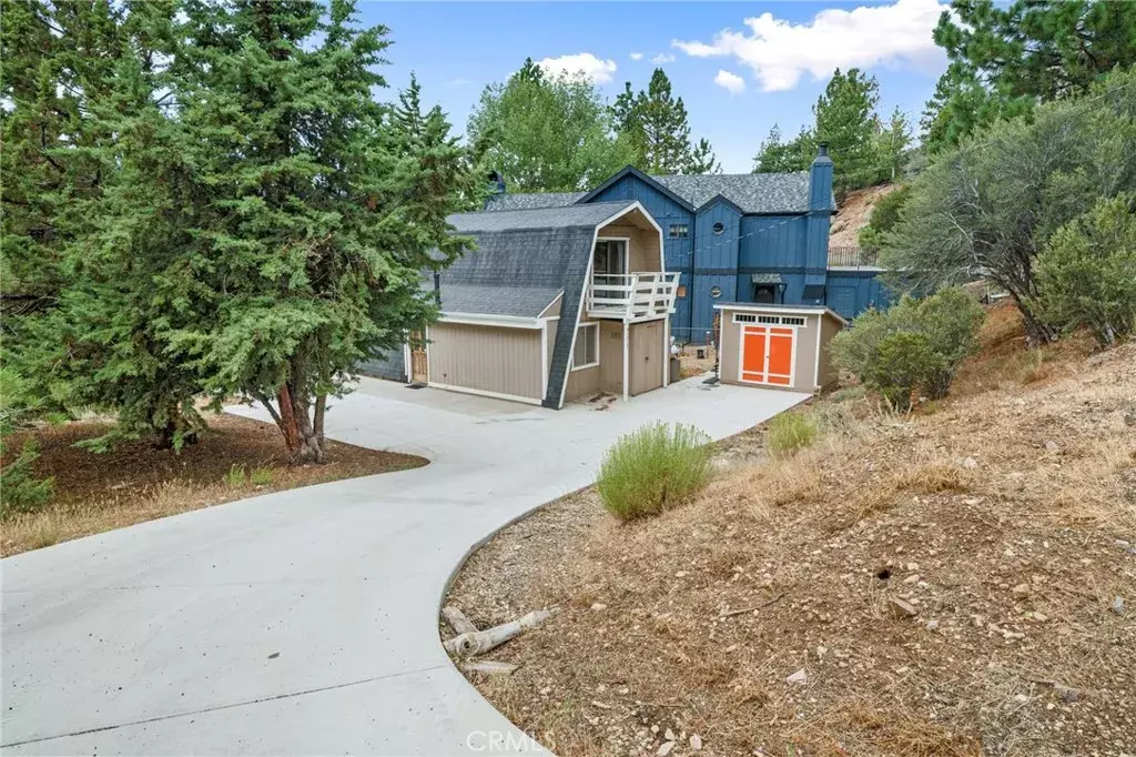 Big Bear Lake, CA 92315,43719 Yosemite Drive