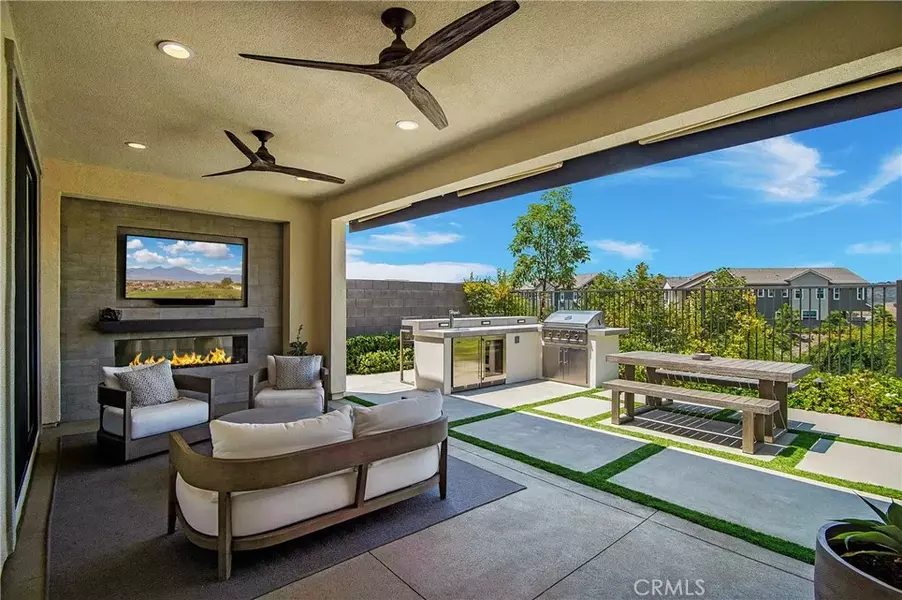 9 Alienta Lane, Rancho Mission Viejo, CA 92694