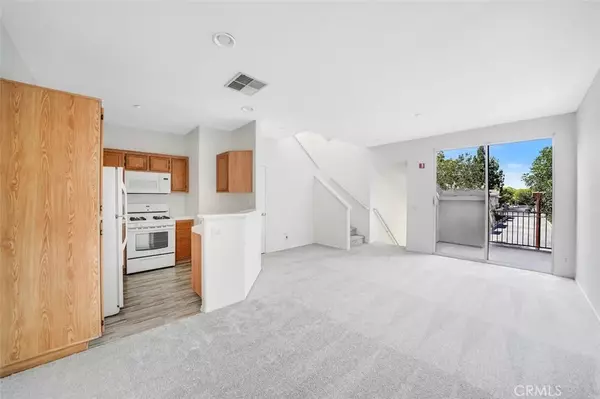 Irvine, CA 92618,2211 Crescent Oak