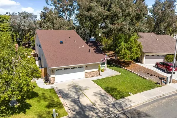 25281 Oakglen Avenue, Mission Viejo, CA 92691