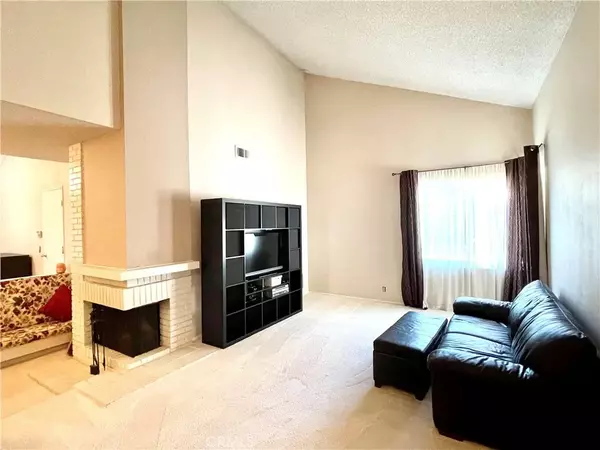 Laguna Hills, CA 92653,24522 Creekview Drive