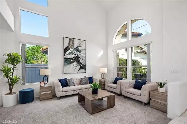San Clemente, CA 92673,2407 Via Narciso