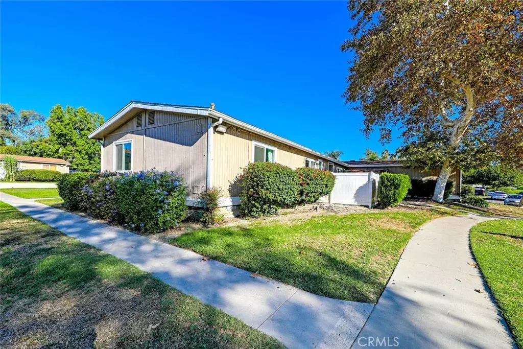Laguna Hills, CA 92653,25831 Via Lomas #210