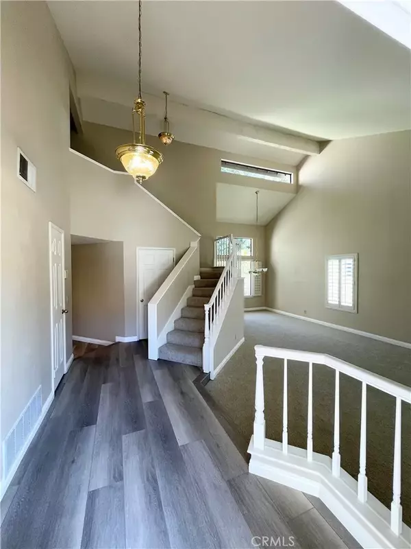 Mission Viejo, CA 92692,26446 Ambia