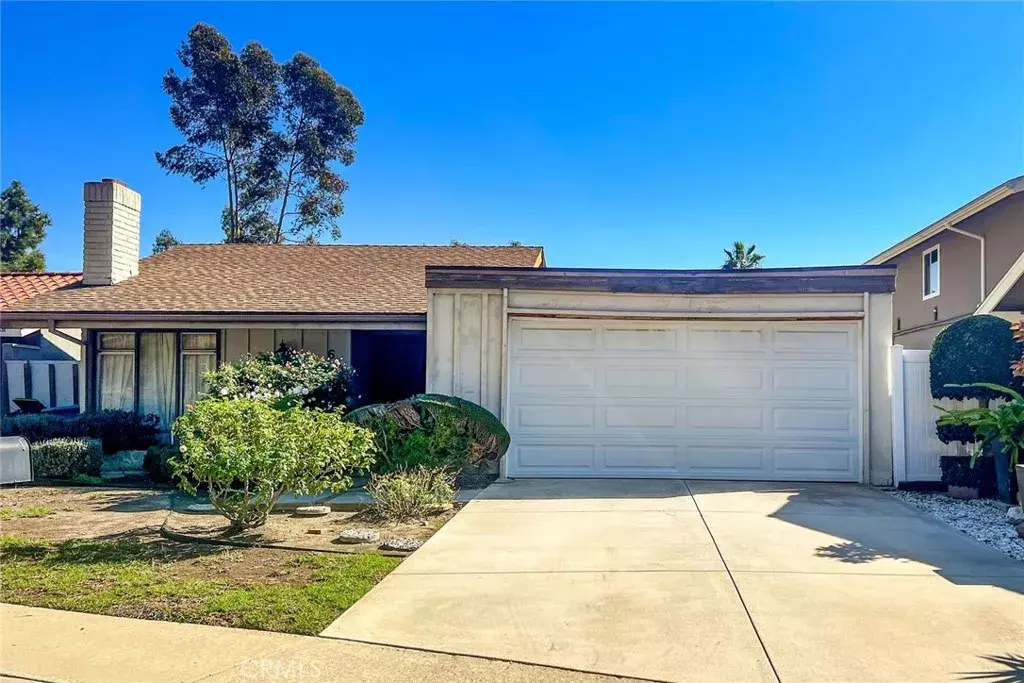 San Clemente, CA 92673,634 CALLE VICENTE