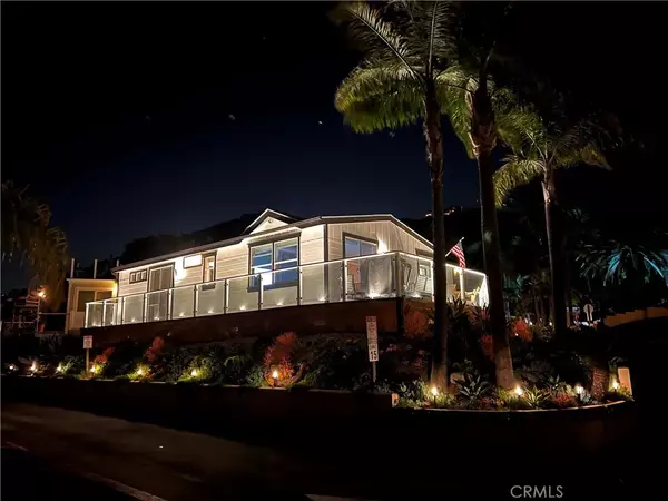 Laguna Beach, CA 92651,30802 Coast #E1
