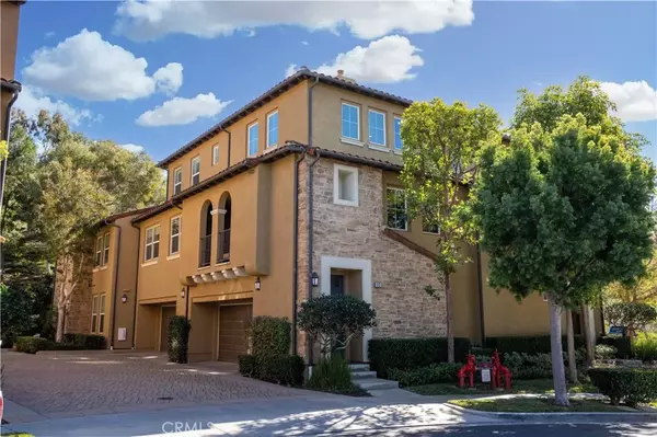 99 Roadrunner, Irvine, CA 92603