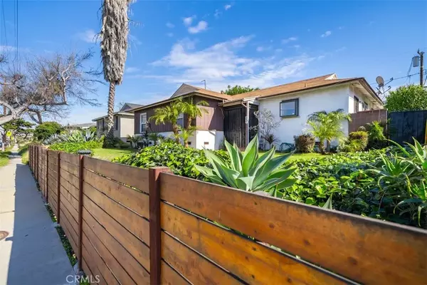 Hawthorne, CA 90250,11548 S Van Ness Avenue