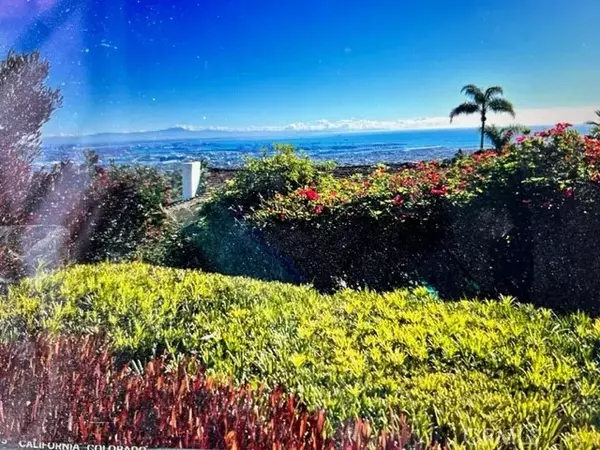 Rancho Palos Verdes, CA 90275,2934 Crownview Drive