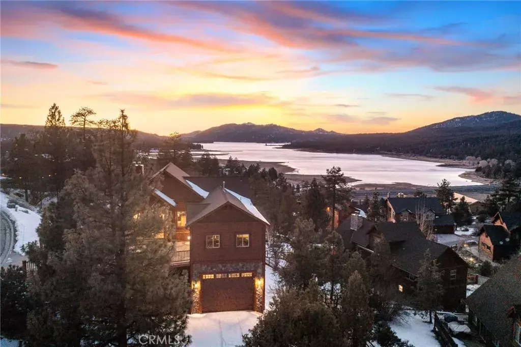 Big Bear Lake, CA 92315,42314 Golden Oak Road