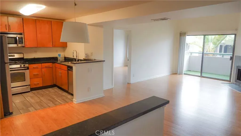 8300 Manitoba Street #314, Playa Del Rey, CA 90293