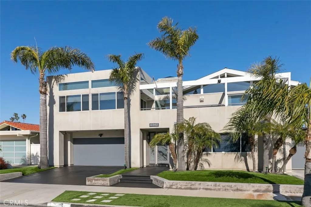 Huntington Beach, CA 92649,16982 Bolero Lane