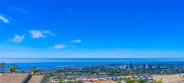 Corona Del Mar, CA 92625,17 Muir Beach Circle